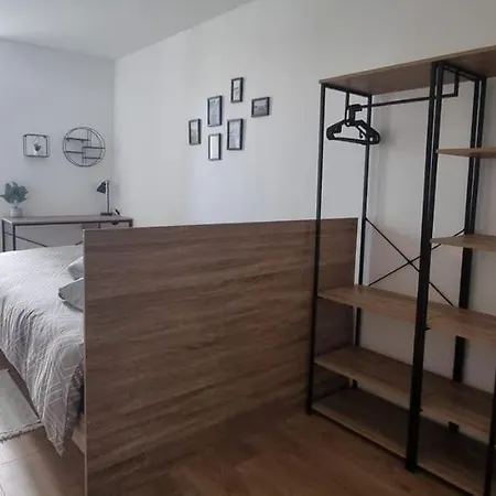 1- Duplex 44 M2 * Mantes-la-Jolie